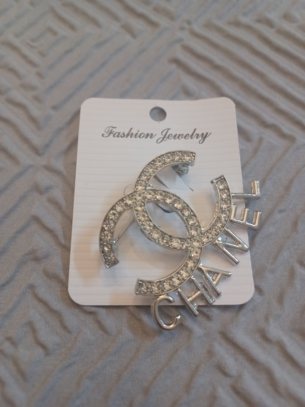 Silver Crystal Interlocking CC Brooch Pin - Fashion Jewelry